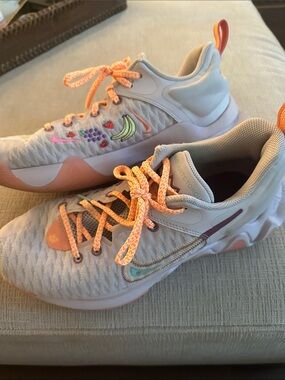 Nike Giannis Immortality Force Fields